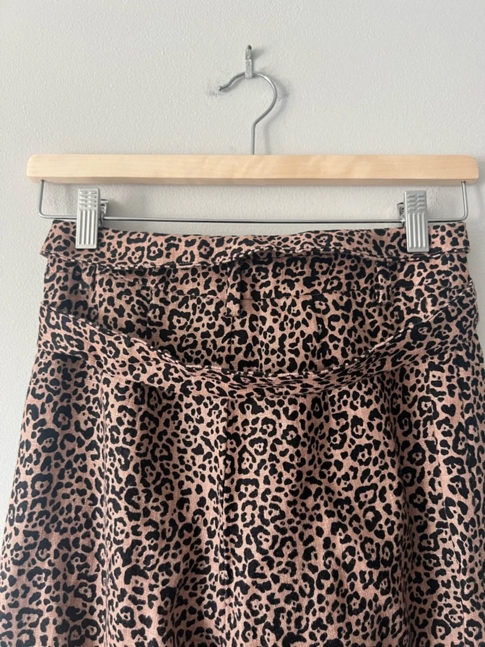 Reformation Jackie Leopard Linen Pants Size 0 High Rise Wide Leg Cropped Print